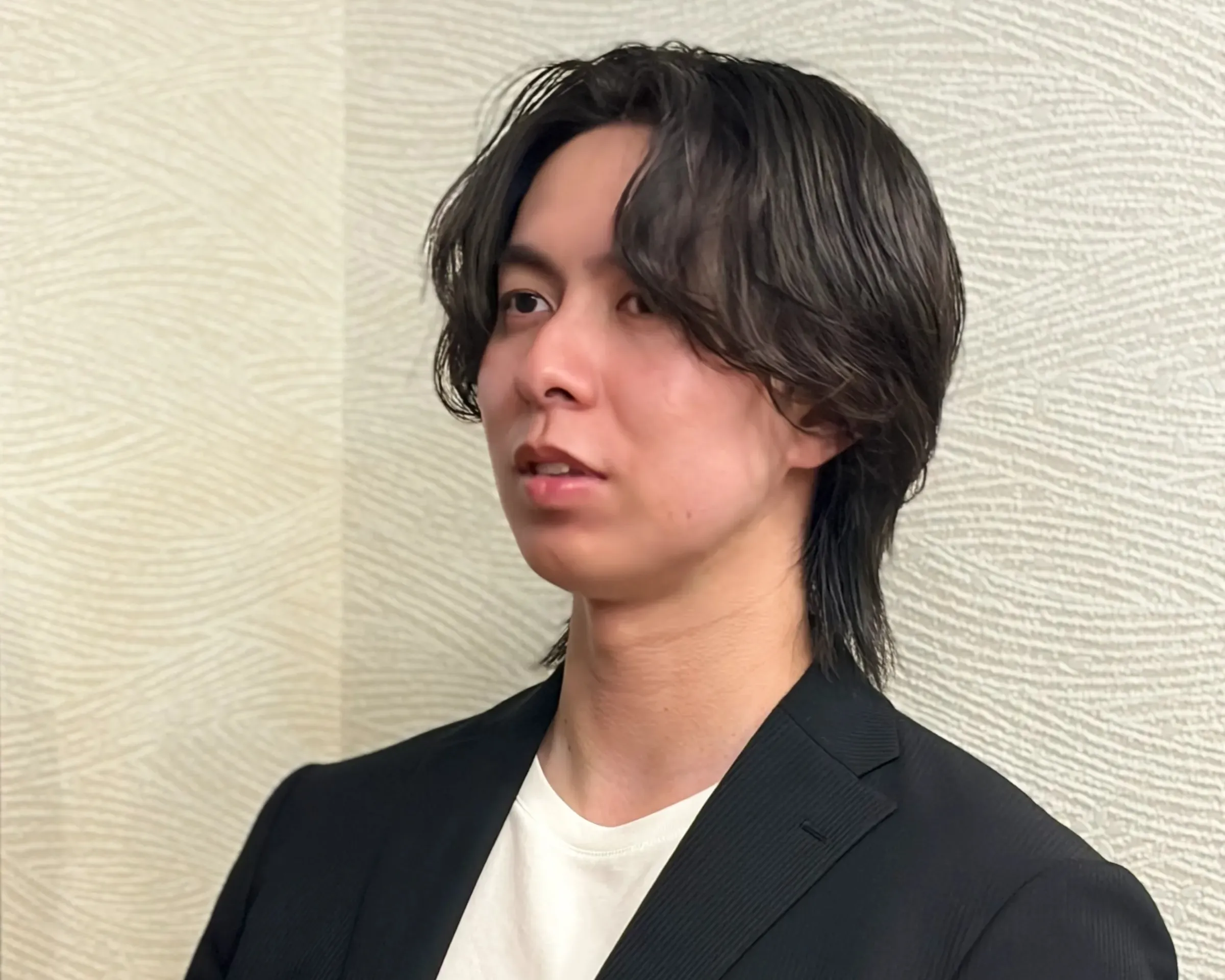 ホテルでのインタビュー風景